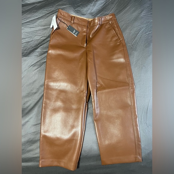 Aritzia Pants - BNWT Aritzia Leather Cropped Command Pant